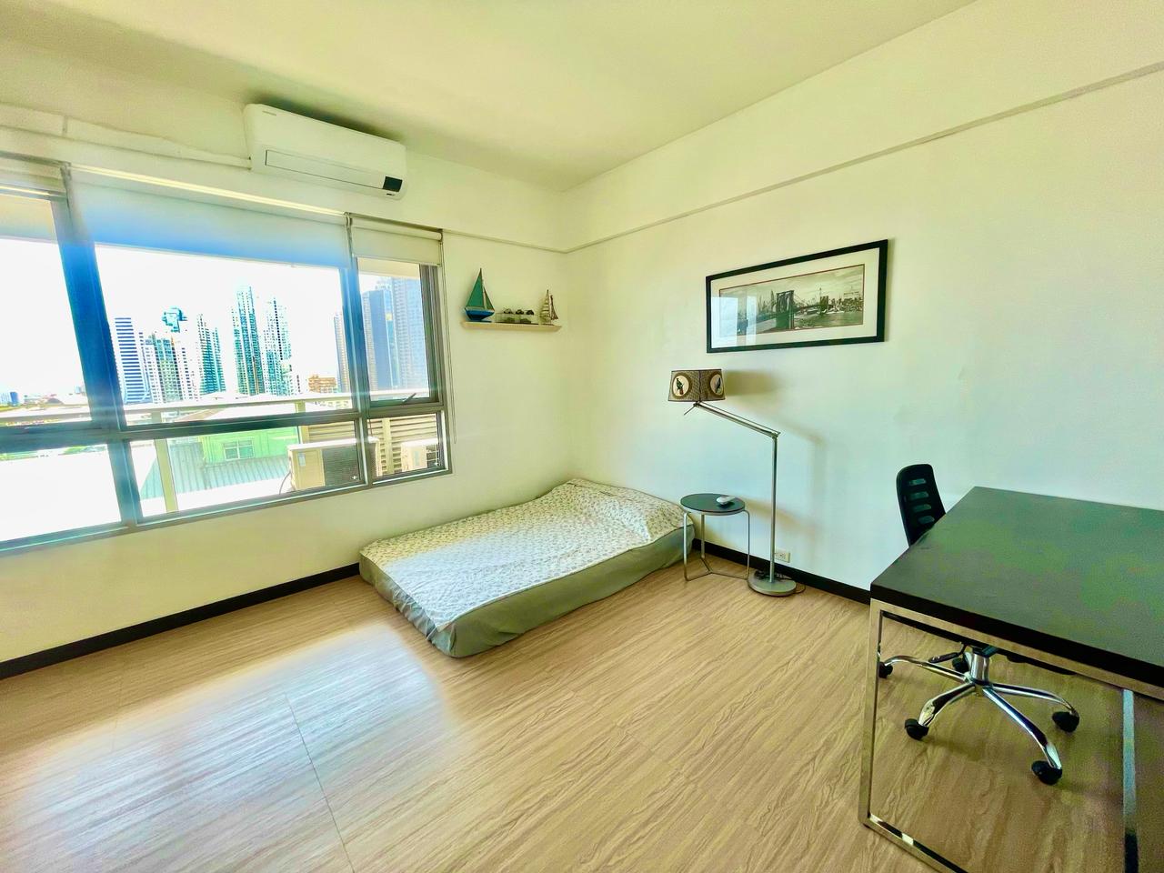 Gallery item