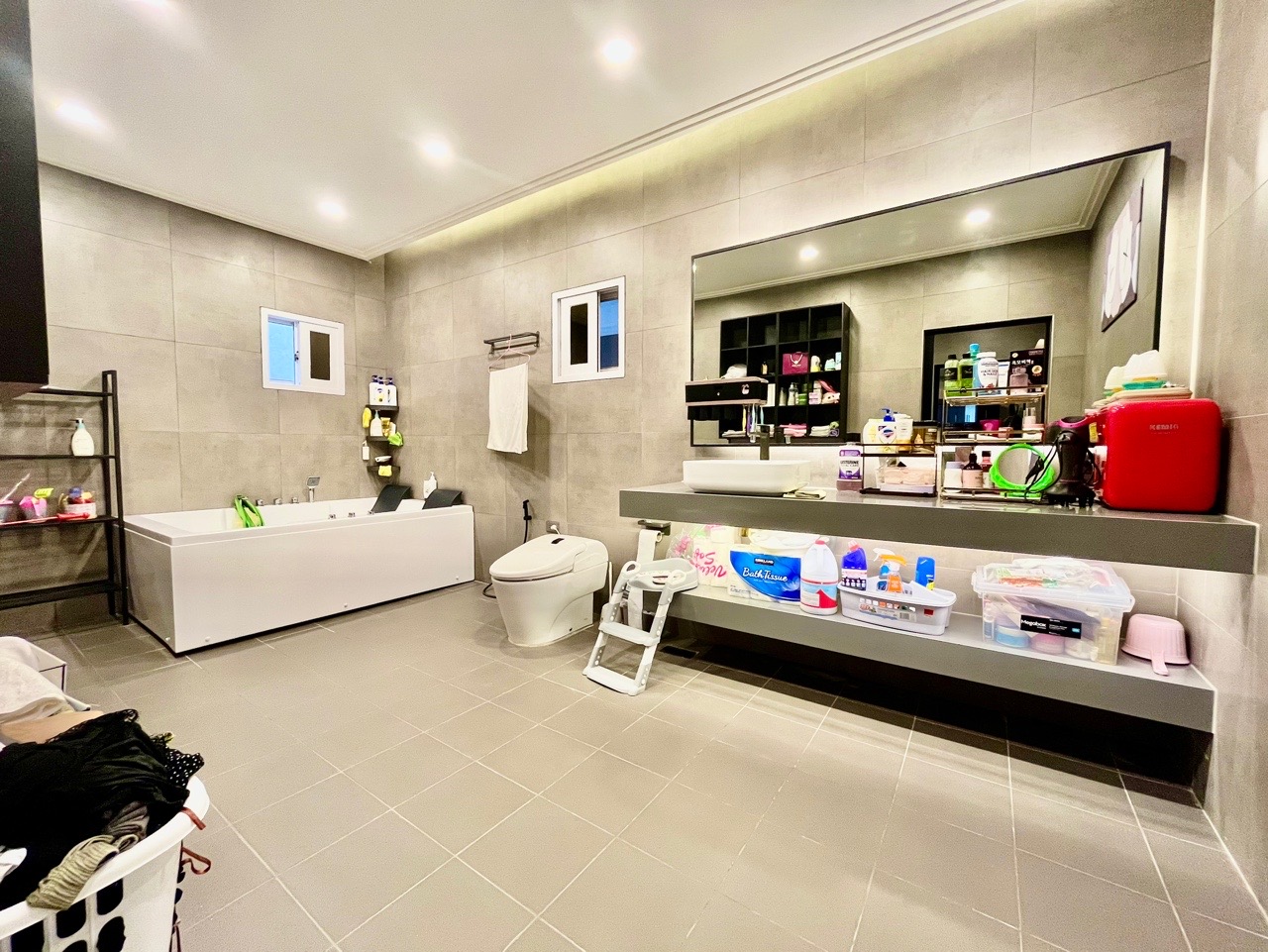 Gallery item